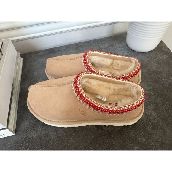 Women's UGG Tasman Sand Size 7 - Picture 4 of 7